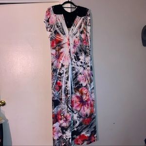 One world Maxi Dress